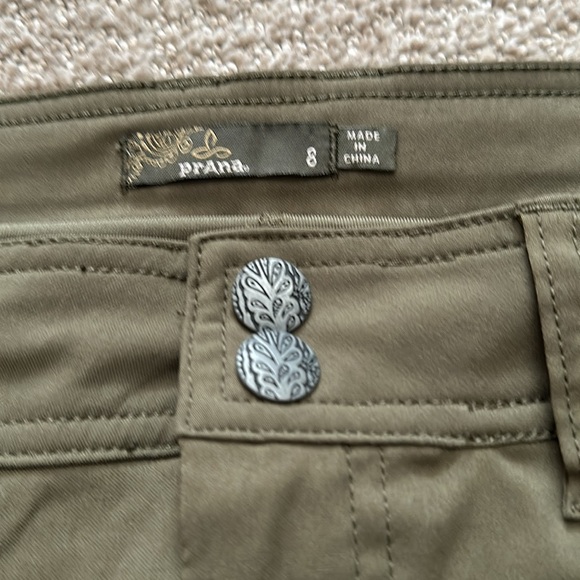 Prana Halle skort size 8. Skirt with built in shorts. - Picture 3 of 5